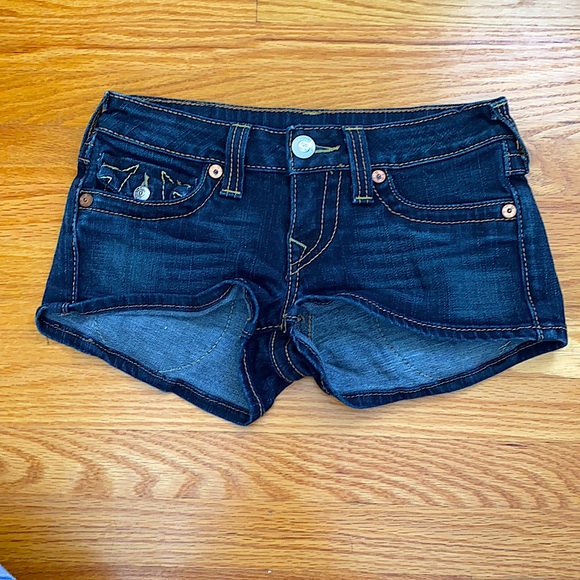 True Religion Josie Shorts Dark Wash - Picture 8 of 9